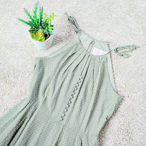 NWT Moss Green Gal Meets Glam Textured Dress - Picture 6 of 12
